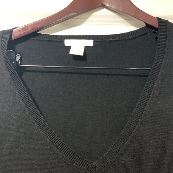 *3 for$15* Black V-Neck Top - Picture 2 of 4